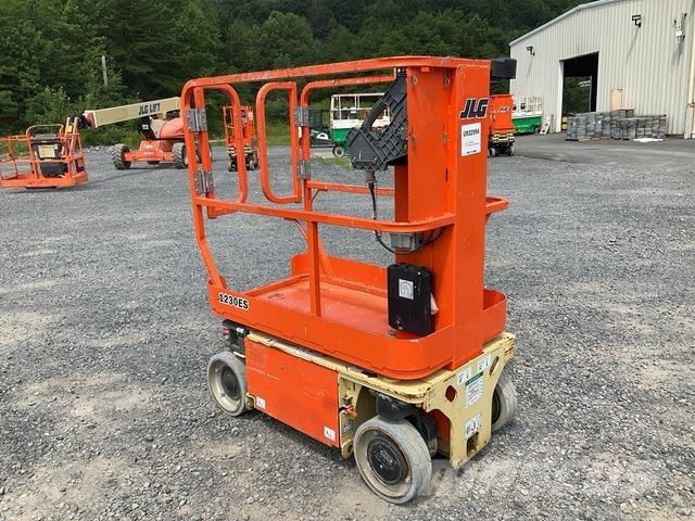 JLG 1230ES Sollevatori verticali