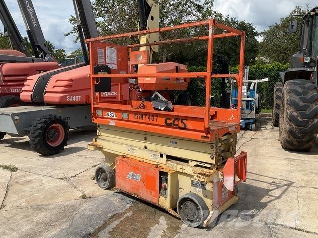 JLG 1932RS Piattaforme a pantografo