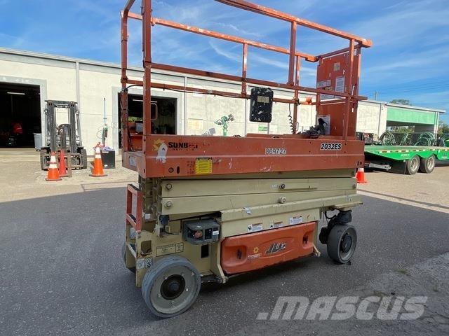 JLG 2032ES Piattaforme a pantografo