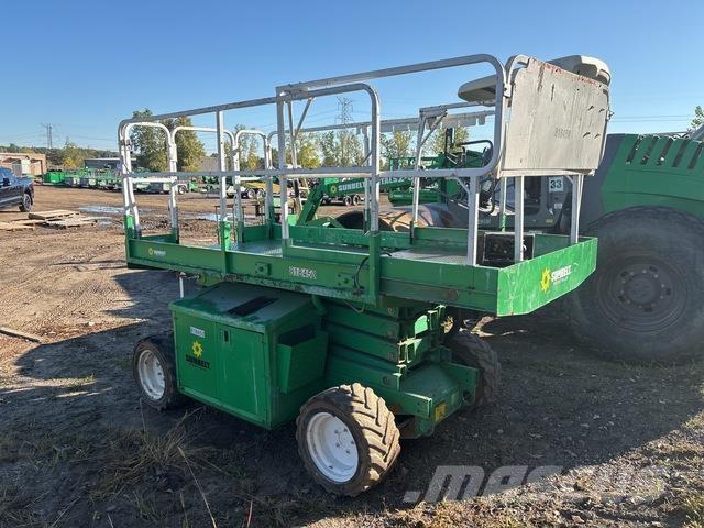 JLG 260MRT Piattaforme a pantografo