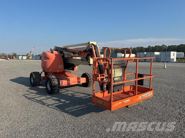 JLG 450AJ Piattaforme a braccio articolato