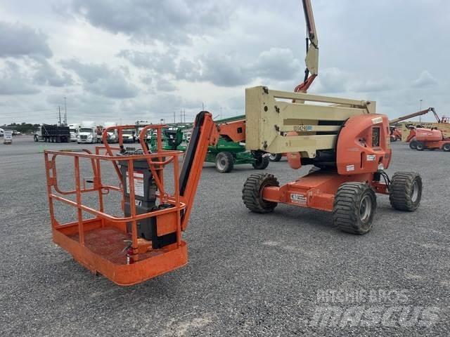 JLG 450AJ Piattaforme a braccio articolato
