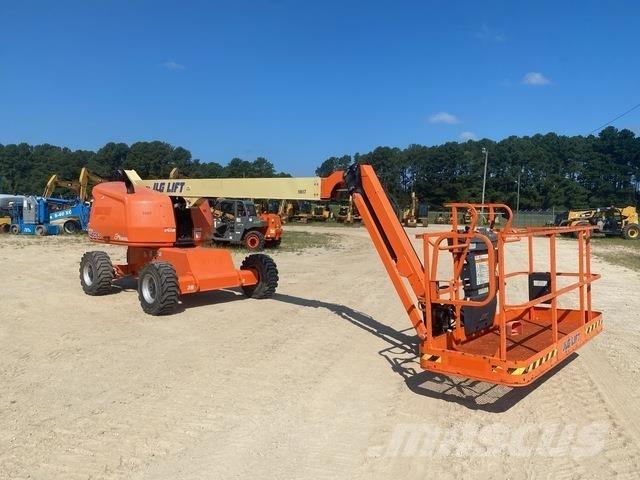 JLG 460SJ Piattaforme a braccio telescopico
