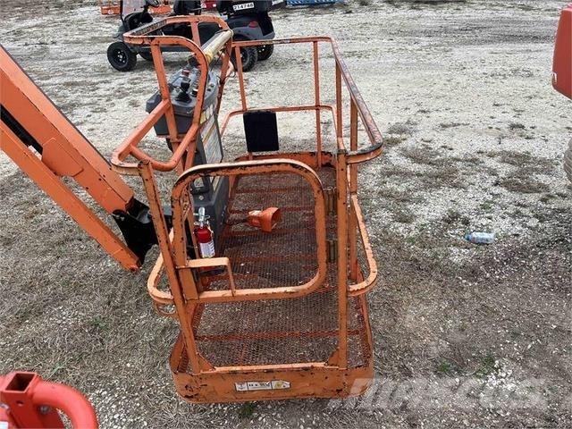 JLG 460SJ Piattaforme a braccio telescopico