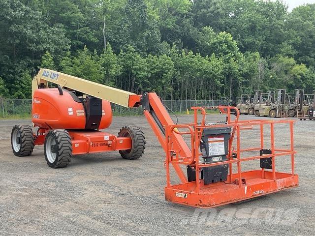 JLG 600AJ Piattaforme a braccio articolato