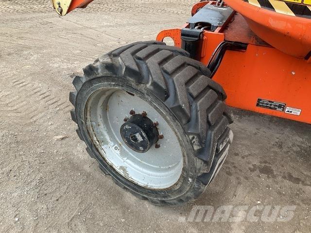 JLG 600AJ Piattaforme a braccio articolato