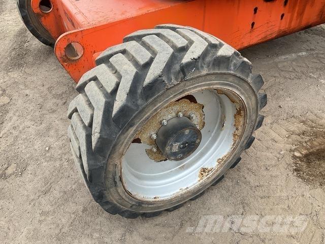 JLG 600AJ Piattaforme a braccio articolato