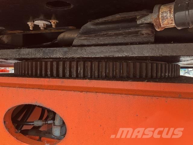 JLG 600AJ Piattaforme a braccio articolato