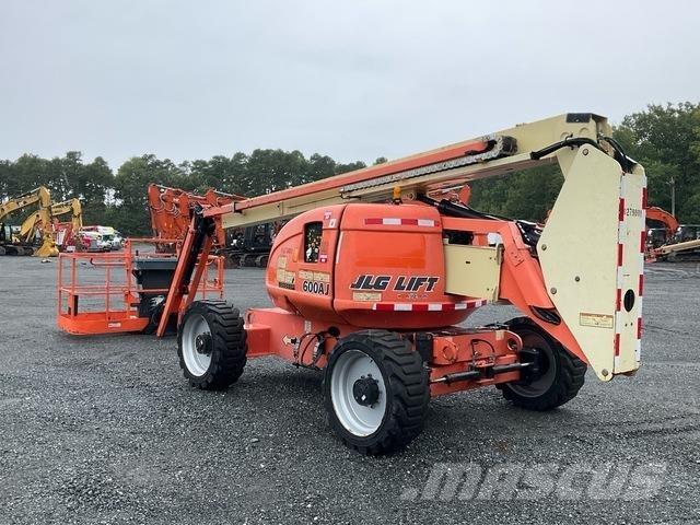 JLG 600AJ Piattaforme a braccio articolato