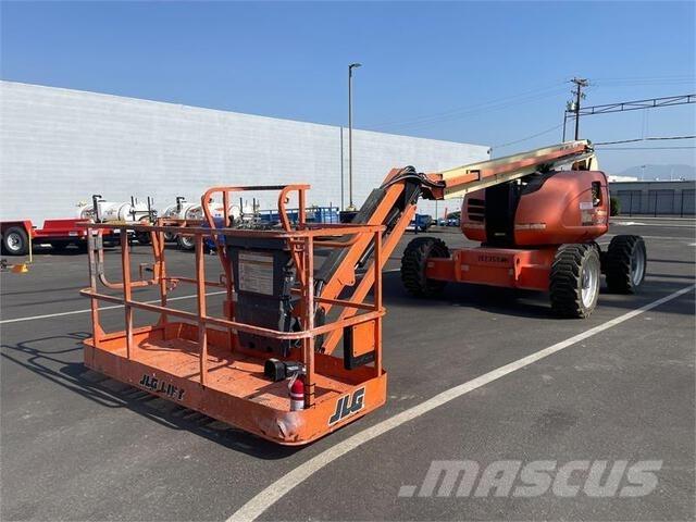 JLG 600AJ Piattaforme a braccio articolato
