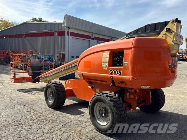 JLG 600S Piattaforme a braccio telescopico