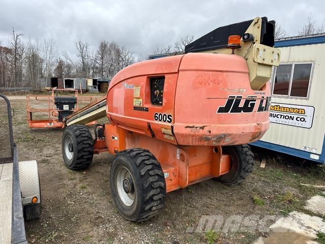 JLG 600S Piattaforme a braccio telescopico