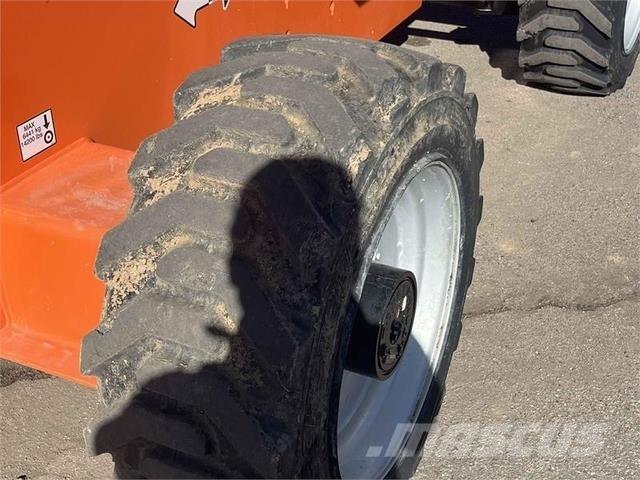 JLG 660SJ Piattaforme a braccio telescopico
