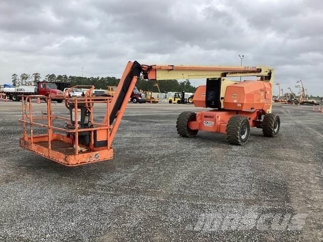 JLG 800 AJ Piattaforme a braccio articolato