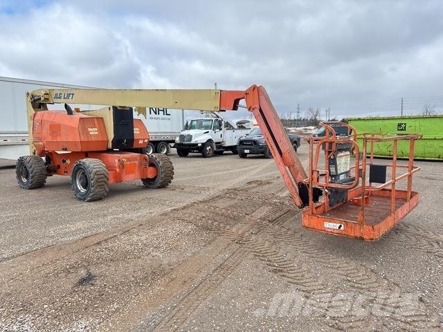 JLG 800 AJ Piattaforme a braccio articolato