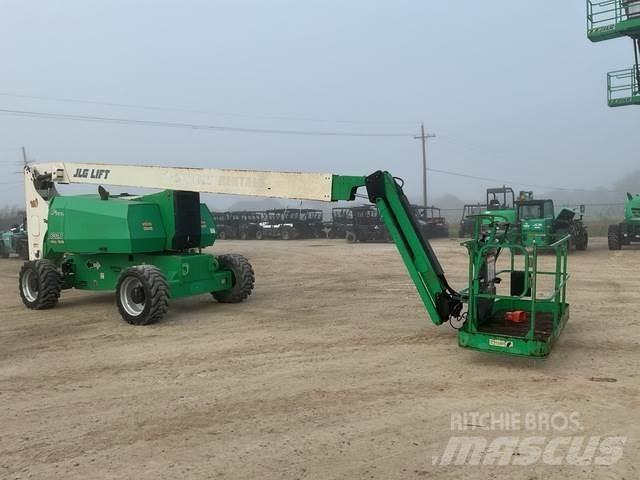 JLG 800AJ Piattaforme a braccio articolato