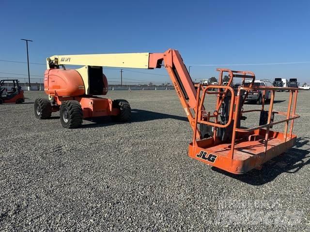 JLG 800AJ Piattaforme a braccio articolato
