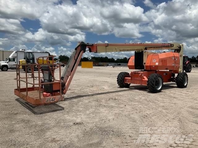 JLG 800AJ Piattaforme a braccio articolato