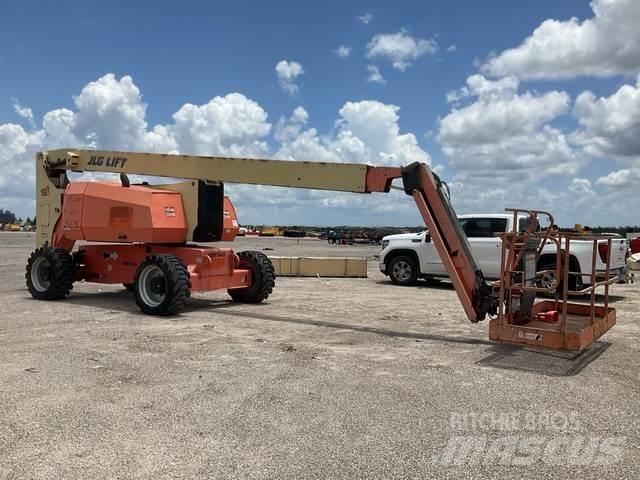 JLG 800AJ Piattaforme a braccio articolato