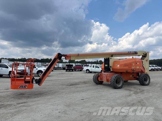 JLG 800AJ Piattaforme a braccio articolato