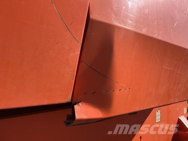 JLG 800S Piattaforme a braccio telescopico
