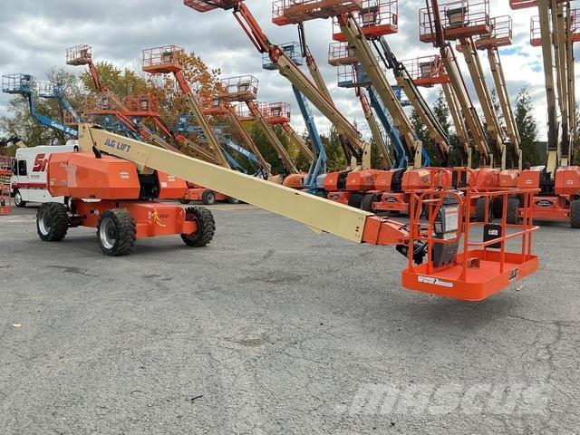 JLG 800S Piattaforme a braccio telescopico