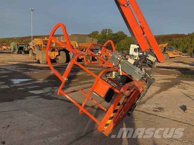 JLG 860SJ Piattaforme a braccio articolato