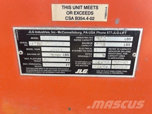 JLG 860SJ Piattaforme a braccio telescopico