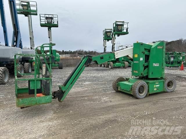 JLG E300AJ Piattaforme a braccio articolato