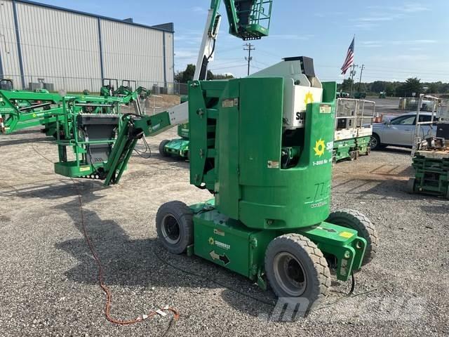 JLG E300AJ Piattaforme a braccio articolato