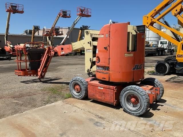 JLG E300AJP Piattaforme a braccio articolato