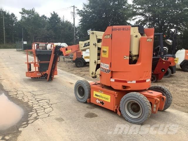 JLG E300AJP Piattaforme a braccio articolato