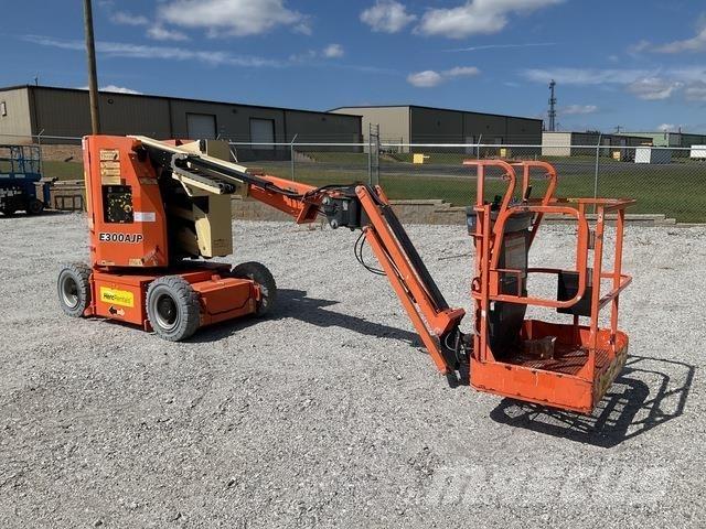 JLG E300AJP Piattaforme a braccio articolato