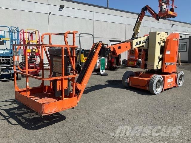 JLG E300AJP Piattaforme a braccio articolato
