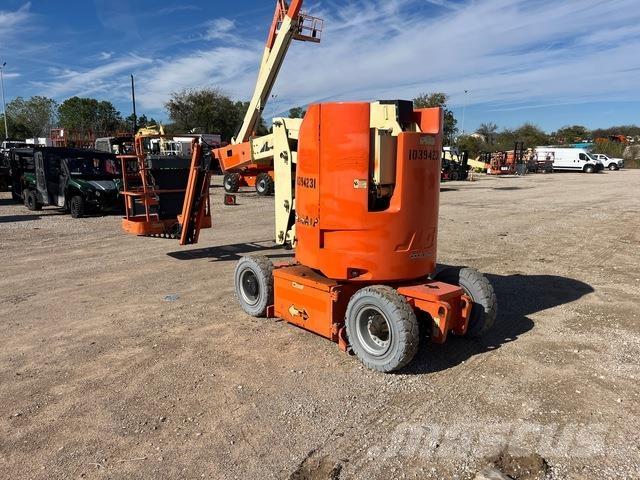 JLG E300AJP Piattaforme a braccio articolato