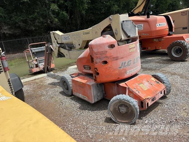 JLG E400AJP Piattaforme a braccio articolato