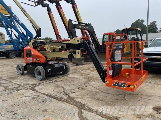 JLG E450AJ Piattaforme a braccio articolato