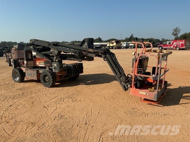 JLG E450AJ Piattaforme a braccio articolato