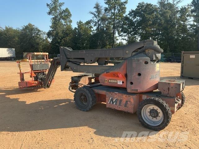 JLG E450AJ Piattaforme a braccio articolato