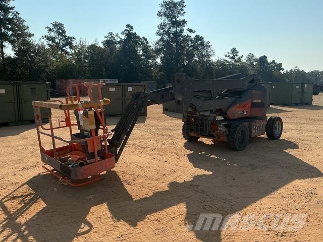 JLG E450AJ Piattaforme a braccio articolato