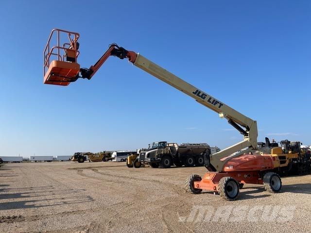 JLG M600JP Piattaforme a braccio telescopico