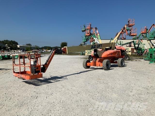 JLG M600JP Piattaforme a braccio telescopico