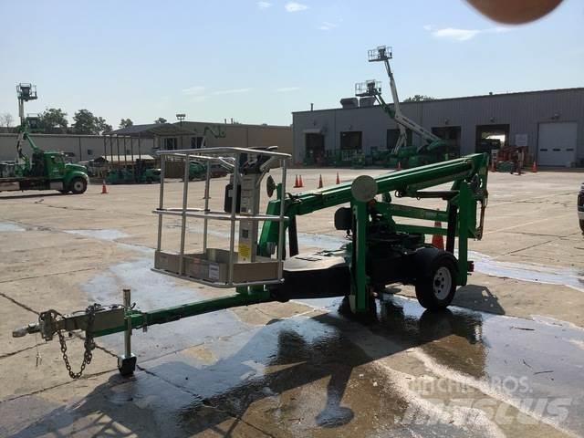 JLG T-350 Piattaforme aeree su rimorchio