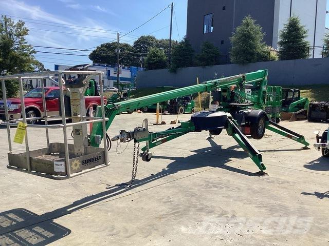 JLG T-350 Piattaforme aeree su rimorchio