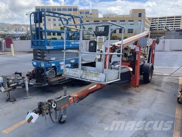 JLG T350 Piattaforme aeree su rimorchio