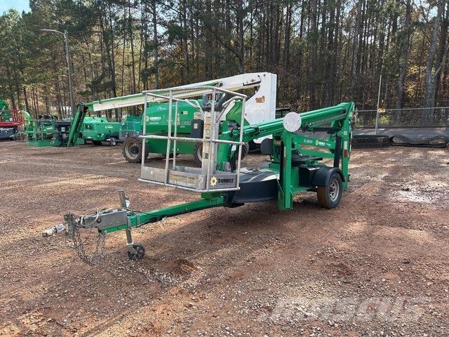 JLG T350 Piattaforme aeree su rimorchio