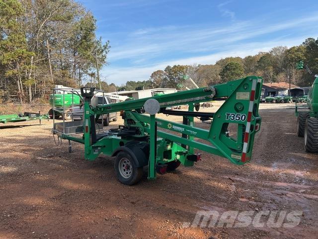 JLG T350 Piattaforme aeree su rimorchio