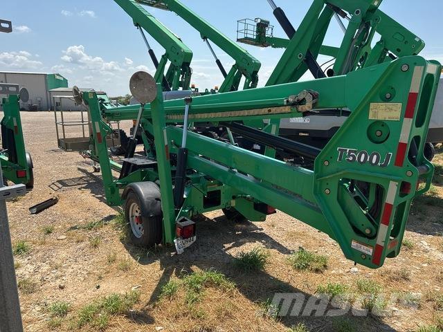 JLG T500J Piattaforme aeree su rimorchio