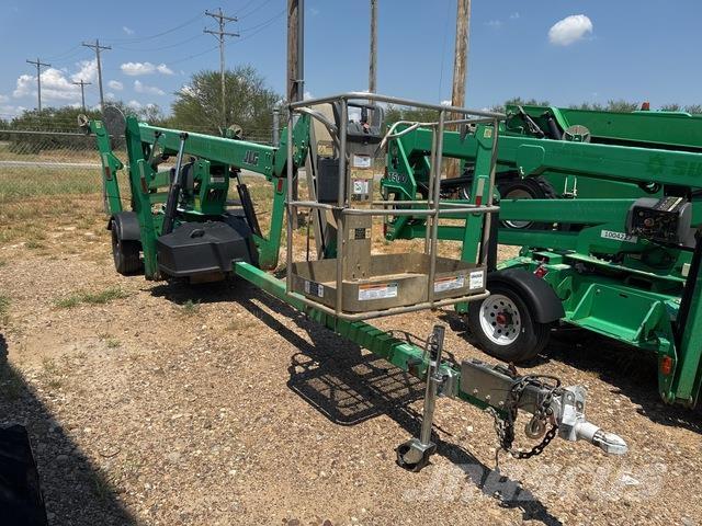 JLG T500J Piattaforme aeree su rimorchio
