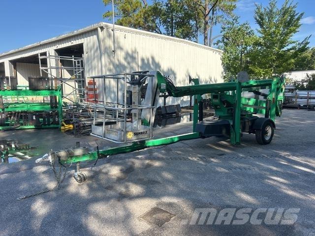 JLG T500J Piattaforme aeree su rimorchio